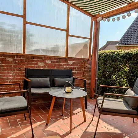Apartment Gaestehaus-zur-alten-post-wohnung-west Dornum